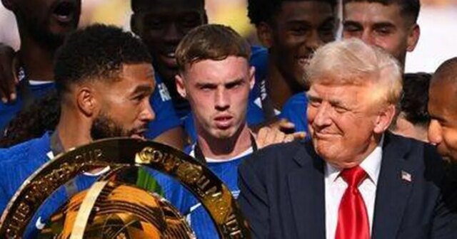 Cole Palmer explique ce qu'il pensait car Donald Trump a refusé de quitter Trophy Lift
