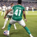 Cole Palmer ukazuje skutočné farby s momentom Estevao Willian, zatiaľ čo podpísanie New Chelsea je šialené