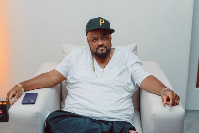 DJ Akademiks a dierovanie hovädzieho mäsa? Podcaster a rapper sa navzájom vypnite na Drake a SZA

