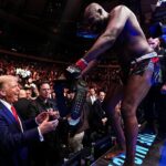 Jon Jones sa zaujímal o trávnik Bieleho domu 4. júla budúceho roka. Po víťazstve v novembri dal prezidentovi Donaldovi Trumpovi svoju zónu s ťažkou váhou.