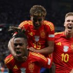 Dani Olmo ponúka rady Nico Williamsovi pred premiestnením v Barcelone