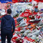 Diogo Jota Graveyard ferme après les funérailles alors que les fans tordus se précipitent pour prendre des selfies