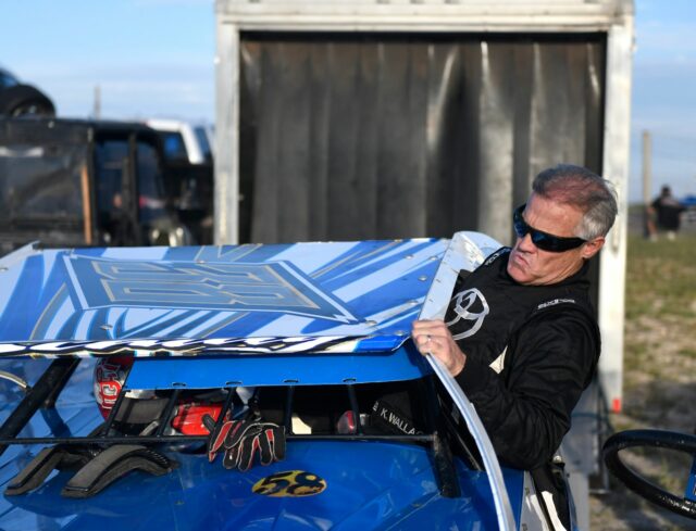 Dirigent ex -NASCAR, Kenny Wallace, nájde test motoristického športu po tom, čo bol svedkom množstva Silverstone Lewisa Hamiltona

