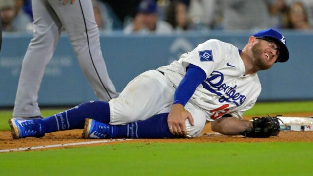 Dodgers dal Maxa Muncyho na zranený zoznam s modrinovou kosťou v kolene

