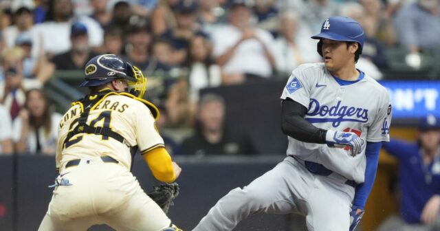 Dodgers padá na pivovary, predlžuje stratu série na päť hier

