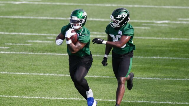 Dvaja mladí hráči NFL to nazývajú zastavenie pred začiatkom sezóny 2025

