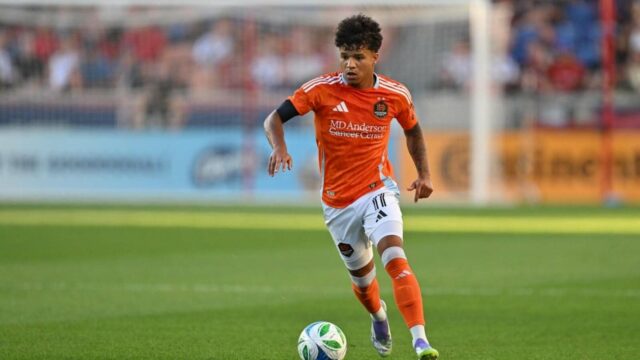 Dynamo začína kľúčový úsek návštevou Whitecaps


