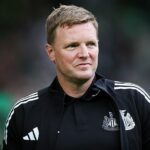 Šéf Newcastle Eddie Howe hovorí, že dúfa, že Alexander Isak zostane v klube