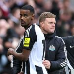 Eddie Howe vyjadril túžbu Alexandra Isaka zostať, ale priznáva, že nie je pod kontrolou svojej budúcnosti
