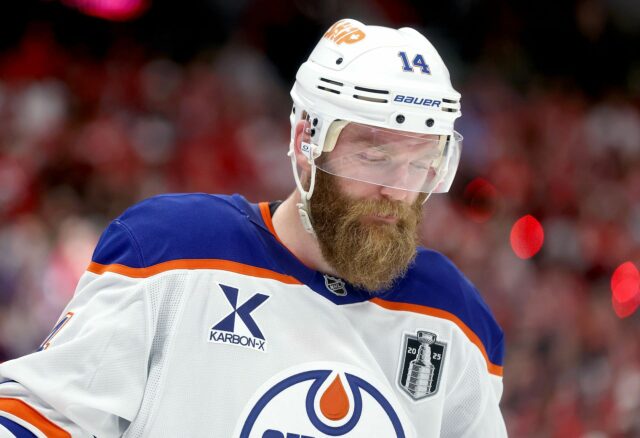 Edmontonova legenda Kevin Lowe uhryzne straty Stanley Stanley Cup za 25 000 000 dolárov D-Man „Úplne nerozhodne“

