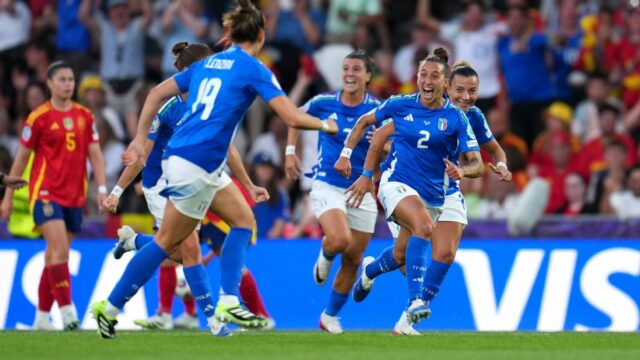 Euro 2025 Daily: Taliansko prevádzkuje Španielsko neďaleko kvalifikovaných; Portugalský pád

