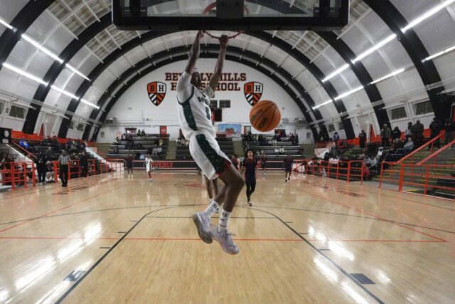 Komentáre k predstaveniu Nike Eybl od Jasona Crowe Jr.