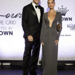 Collingwood Star Jordan de Goey a partner Aisha Jade McKinnon (na obrázku spolu) odhalili, že čakajú na svoje prvé dieťa