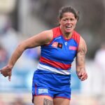 Richelle Cranston je zobrazená v roku 2022 pre západných buldogov, rok predtým, ako ju smrteľná choroba obličiek prinútila odísť do dôchodku