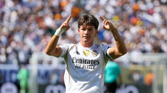 Garcia Double Act prevádzkuje Real Madrid na majstrovstvá sveta v klube -Semis

