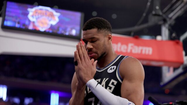 Giannis Antetokounmpo je zvesti v Knicks

