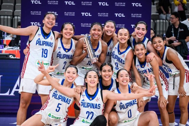 Ženy Gilas Pilipinas oslavujú veľké víťazstvo nad Libanonom v Fiba Asia Cup 2025.
