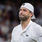 Grigor Dimitrov sa vracia s ranou hrudníka a vedie Sinner vo Wimbledone