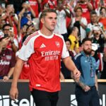 Gyokes Thierry New Henry? Švédsky útočník hrá porovnania po prijatí č. 14 dres