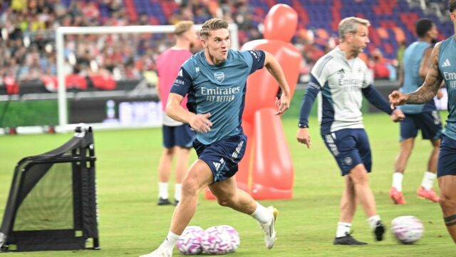 Gyokes by mohol debutovať Arsenal proti Tottenhamu v Hongkongu

