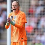 Hannah Hampton sa narodila s vážnym zdravím a nariadila hrať futbal Futbalový šport