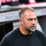 Hansi Flick potvrdzuje plán, že Barcelona Teenager zostane v prvom tíme