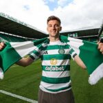 Kieran Tierney bol predstavený v keltskom parku po návrate k šampiónom z Arsenalu