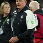 Fanúšik Collingwood pochádza zo všetkých hier a udalostí AFL na päť rokov na odoslanie smrti trénera Carltona Michaela Vossa (na obrázku) 4. júla