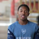 Hviezda Arsenal Myles Lewis-Skelly ponúka schválenie prevodu, zatiaľ čo Viktor Gyokeres obchoduje „na dohodu“