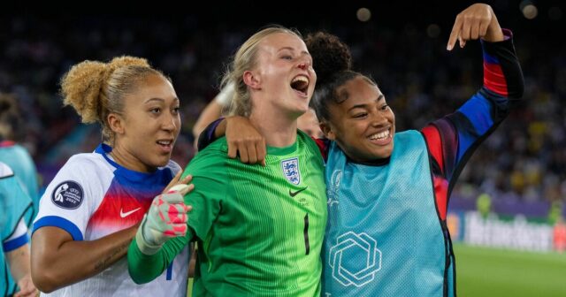 Hviezda Lionesses sa zaväzuje „Správna Anglicko je späť“ po víťaznom futbalovom športe Epic Švédska

