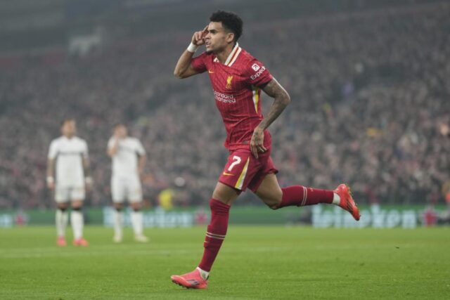 Hviezda Liverpoolu Luis Diaz vedie rozhovory s náčelníkom Bayern Mníchov

