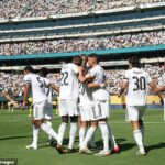 Hviezda Real Madrid bola videná, keď si užívala ďalší šport počas dovolenky