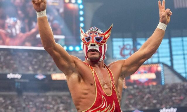 Hviezda WWE úmyselne poškodzuje novú americkú grande


