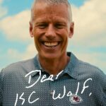 Dan Meers, ktorý bol za posledných 35 rokov na šéfoch Kansas City Chiefs 'Mascot' KC Wolf '