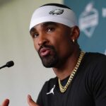 Jalen Hurts je „presunutý“ zo Super Bowl -Viktory ako Eagles Open Training Camp