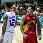 Jericho Cruz de San Miguel Bemen počas finále filipínskeho pohára PBA proti TNT TNT TNT 5G