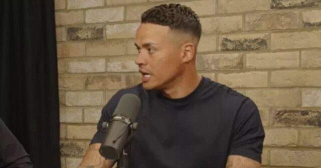 Jermaine Jenas a une théorie de l'agenda sur le limogeage de la BBC à cause des erreurs de Huw Edwards
