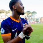 Jorell Hato do Chelsea, Giovanni Reyna do Parmy - prenos správ, fámy