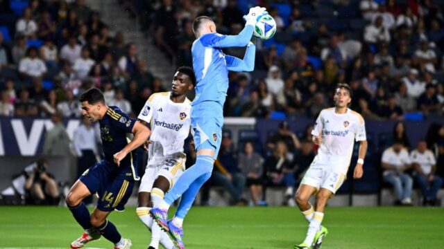 Joseph Paintsil je dvakrát ako trasa Galaxy


