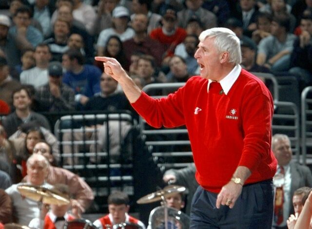 Keď si tréner K spomenul, ako si Bob Knight nepamätal svoje meno až do najväčšieho roka

