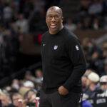 Tréner NBA Knicks Mike Brown