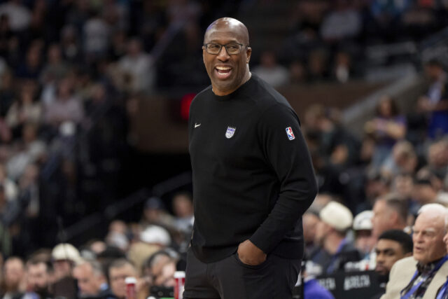 Tréner NBA Knicks Mike Brown