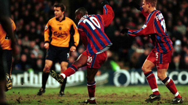 Morrison Angry Liverpool Troop po prekvapení paláca First Ben -Sejr v roku 2001