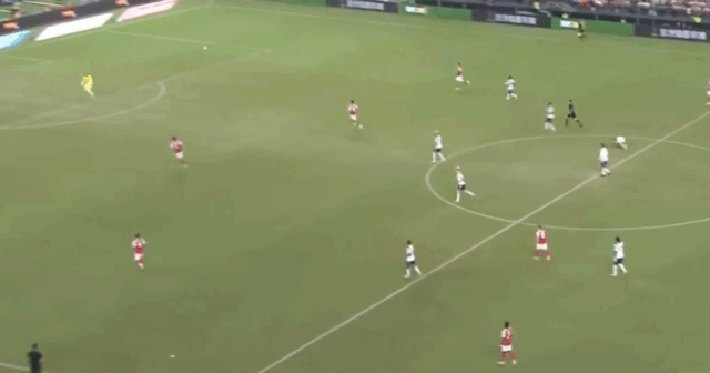La star de Tottenham Pape Matar Sarr 'mérite le prix Puskas' alors que Wondergoal embarrasse Arsenal
