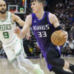 Lakers stráca Doriana Fini-Smith, znamenia Jake Laravia
