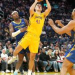 Lakers stráca kalifornský otvárač, zatiaľ čo Bronzee James sedí
