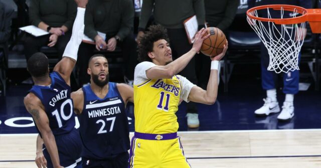 Lakers súhlasí s podmienkami na vrátenie Jaxsona Hayesa

