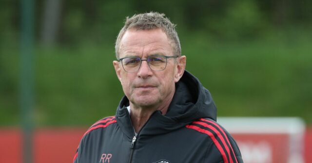 L'ancien patron de l'Utd Ralf Rangnick, 67 ans, s'est transporté d'urgence à l'hôpital après l'opération bâclée
