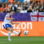 Hviezda Anglicka Lauren Hemp sľúbila, že levy sa sťažujú na Wales