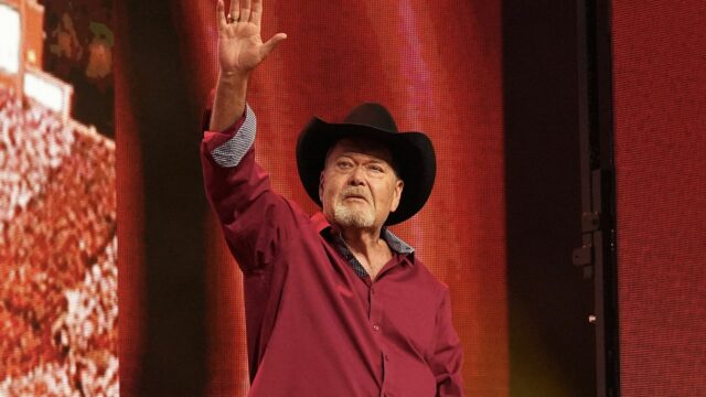 Legenda AEW Jim Ross trpí veľkým množstvom nehody; Odhaľuje podrobnosti

